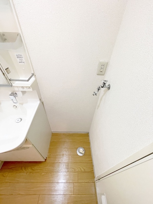 洗濯機置場 フロ―ラル  アイダＣ