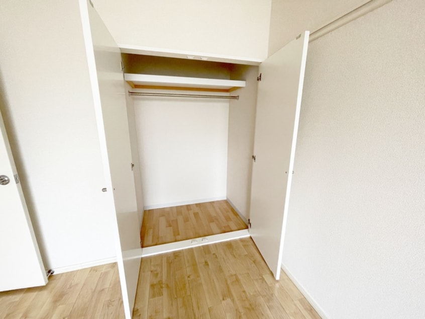 収納 フロ―ラル  アイダＣ