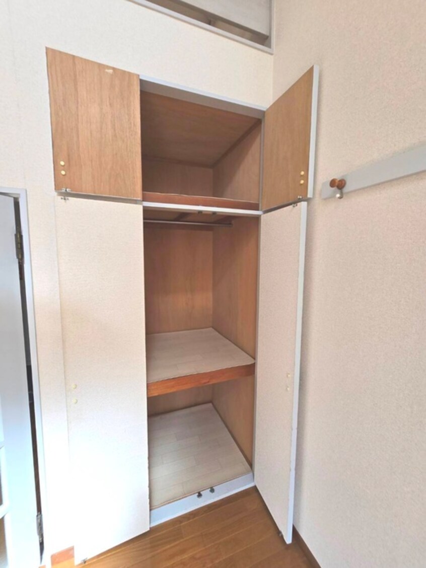 収納 ハイムいずみＡ