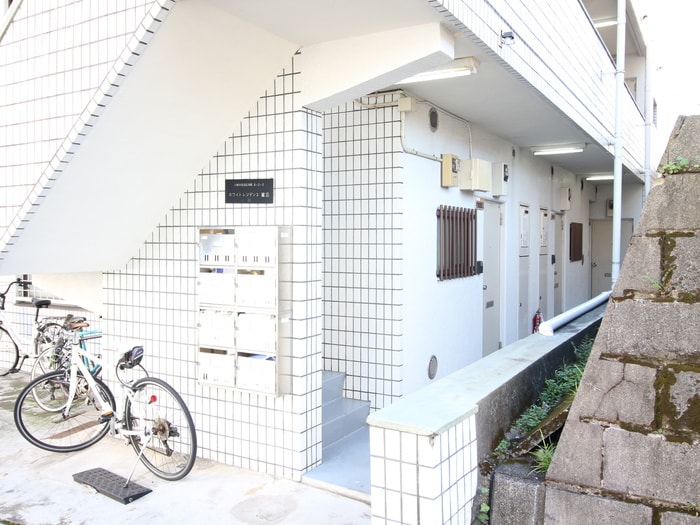 エントランス部分 ホワイト・レジデンス鷺沼