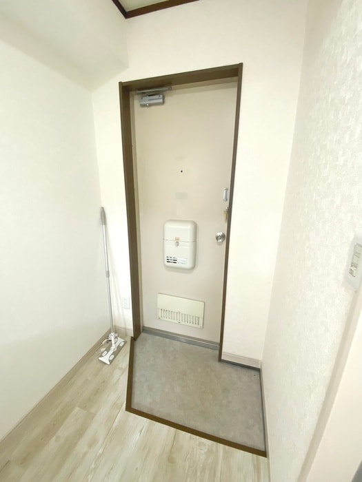 玄関 メゾン・カルガ