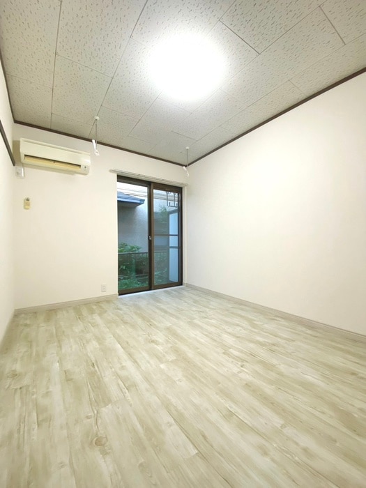 居室 メゾン・カルガ