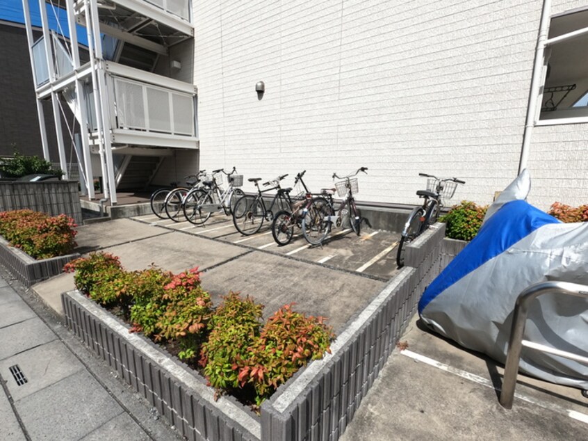 駐輪場 リブリ・Ave`ne