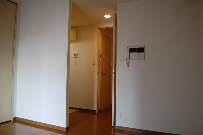 居室 アクロス赤坂(705)