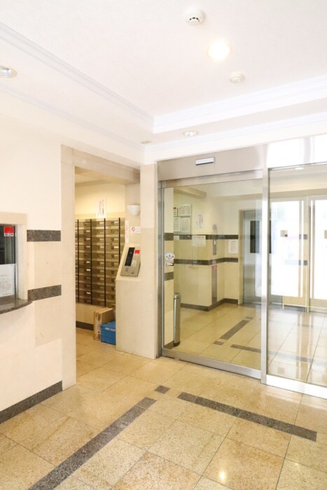 エントランス部分 アクロス赤坂(705)