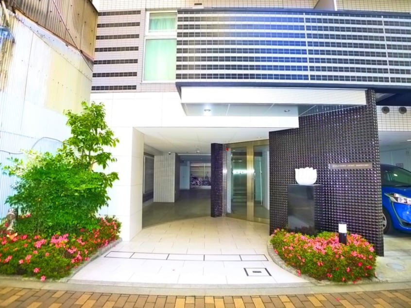 エントランス部分 プライマル上野EAST