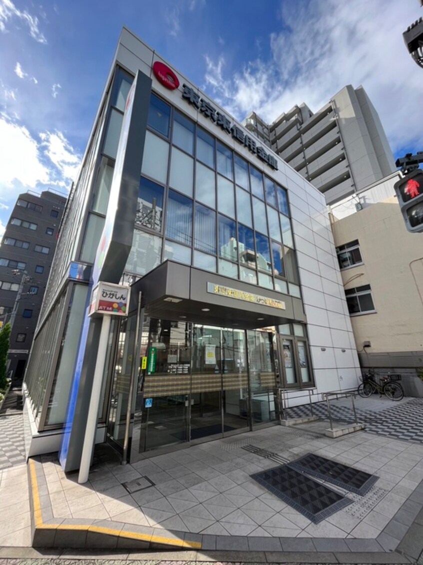 物件(銀行)まで600m プライマル上野EAST