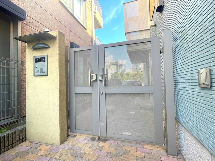 エントランス部分 クレール汐見ヶ丘