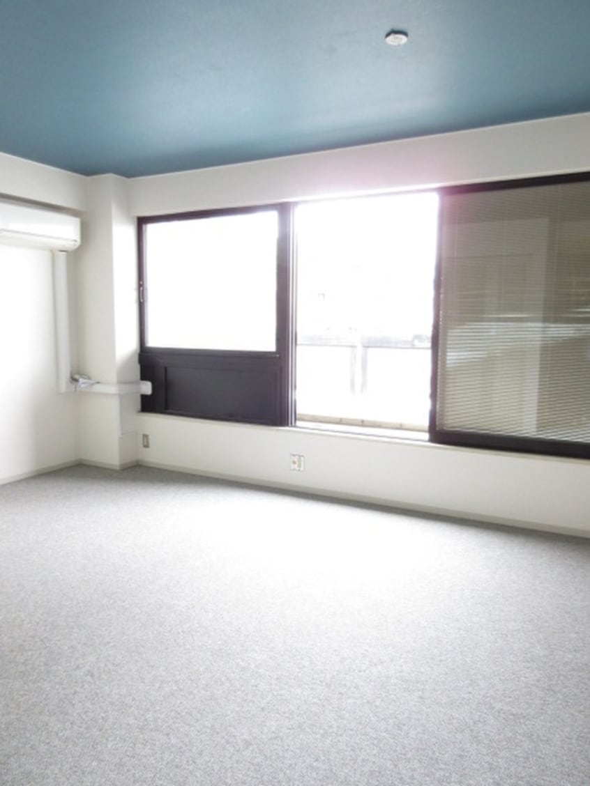 居室 東葛西ビル