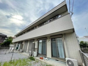 アコーラ国立
