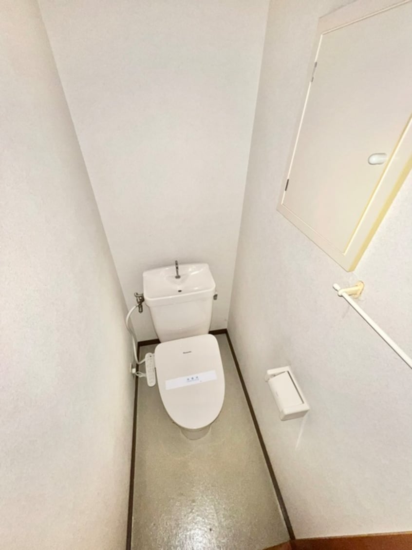 トイレ ア－バングリ－ン岩崎Ａ号棟