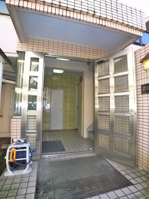 エントランス部分 森兼マンション