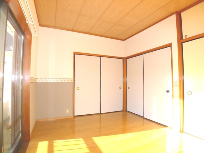 居室 シャインハイツ