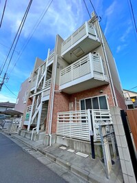 Ｃｒｅｓｃｅｎｔ　Ｍoon