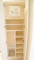 靴箱 OPEN BLOOM SUMIDA YAHIRO