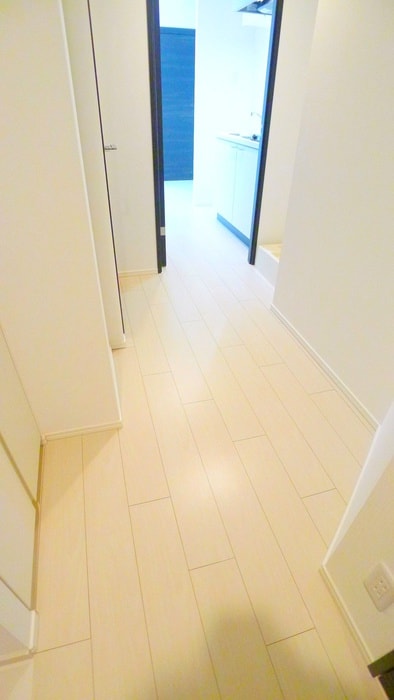 廊下 OPEN BLOOM SUMIDA YAHIRO