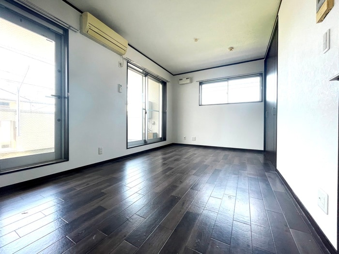 居室 パイングローブ