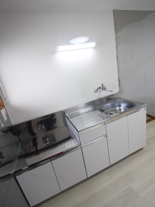 キッチン 茨田ビル（１・２階）