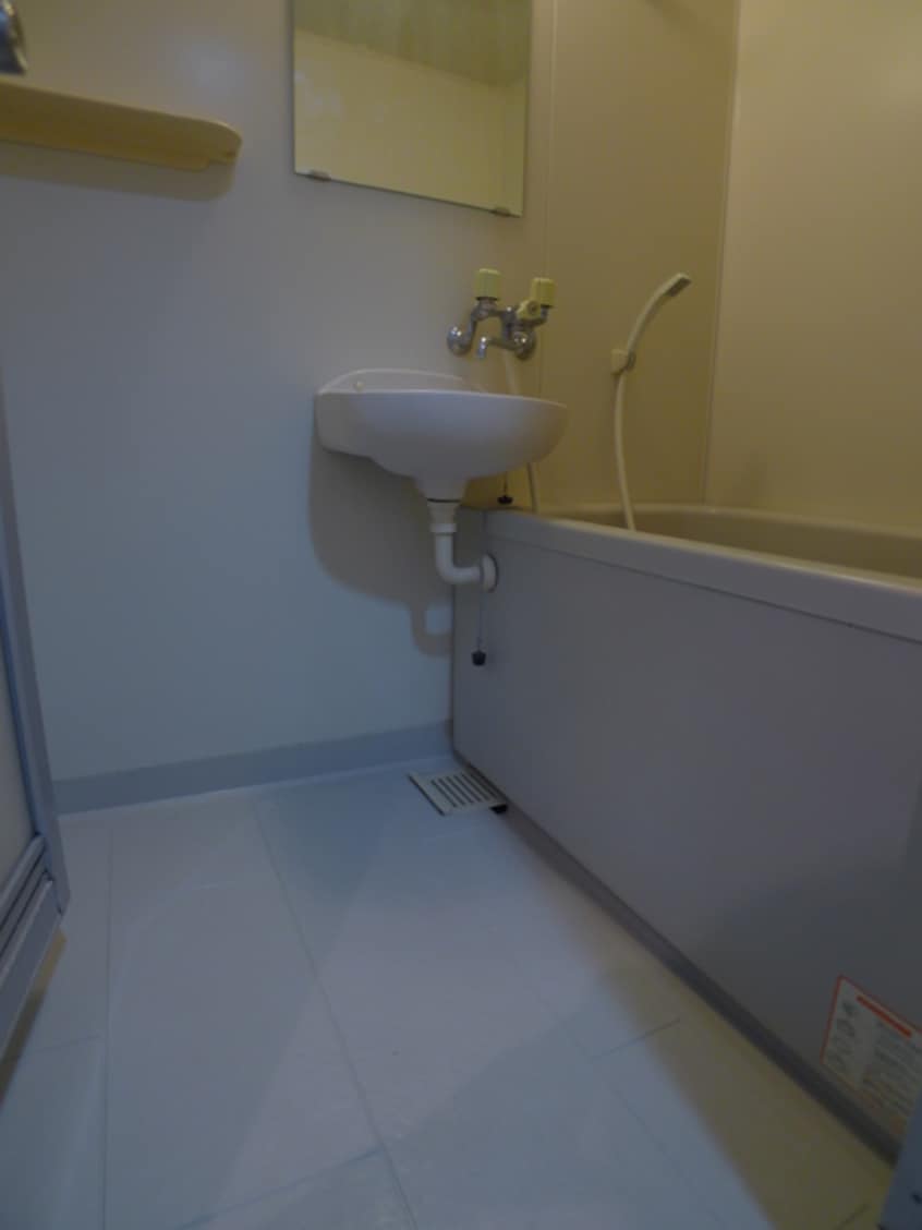 バス／シャワールーム等 フローラル壱番館