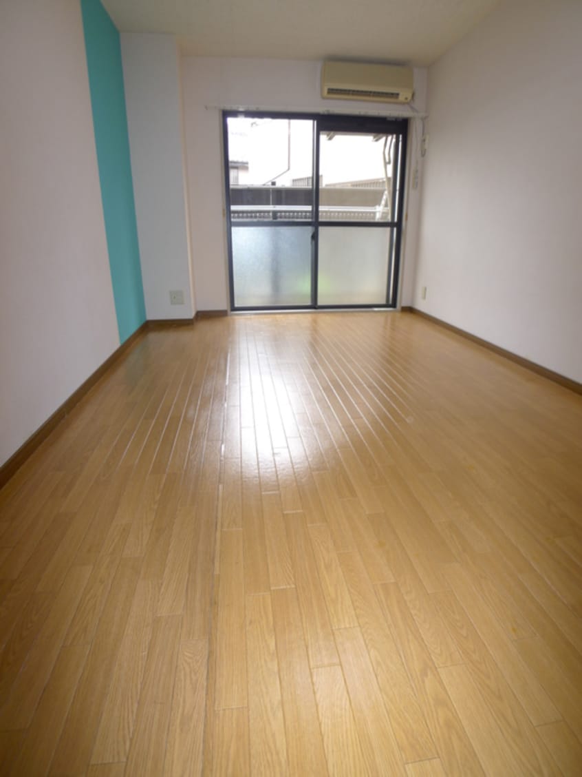 居室 フローラル壱番館