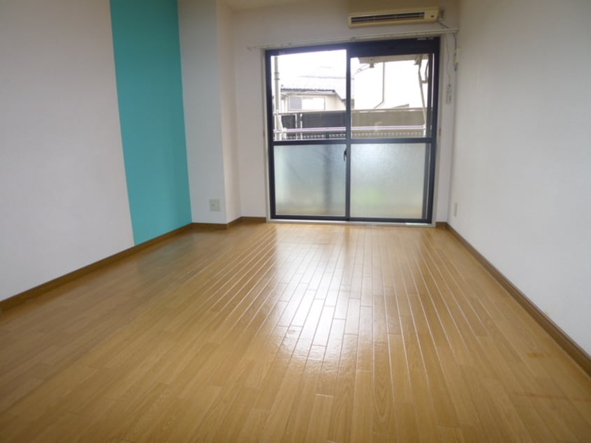 居室 フローラル壱番館