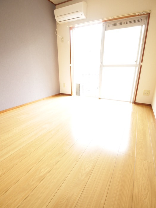 居室 ドミトリ生田