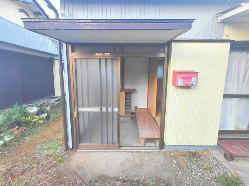 玄関 大宮町貸家５号棟