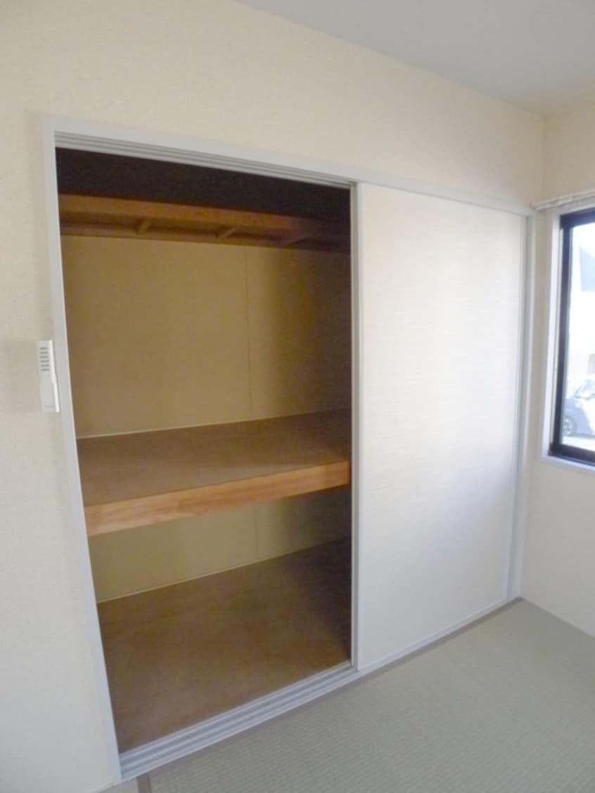 収納 チェリーヒルズコート