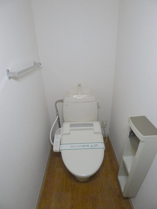 トイレ チェリーヒルズコート