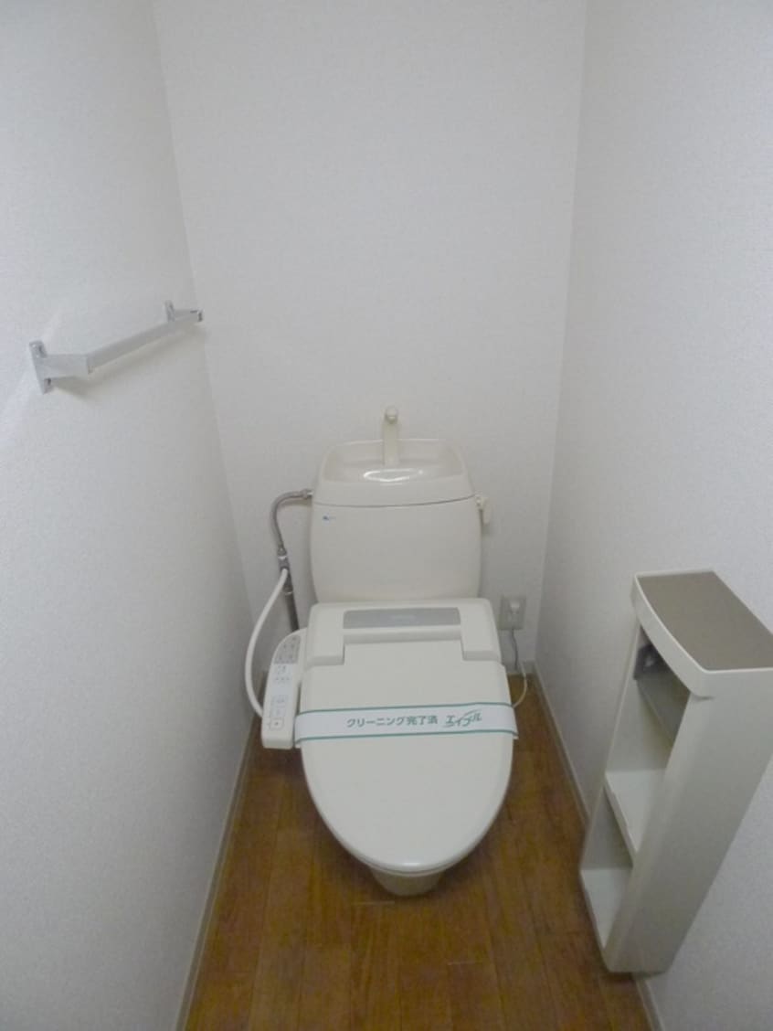 トイレ チェリーヒルズコート