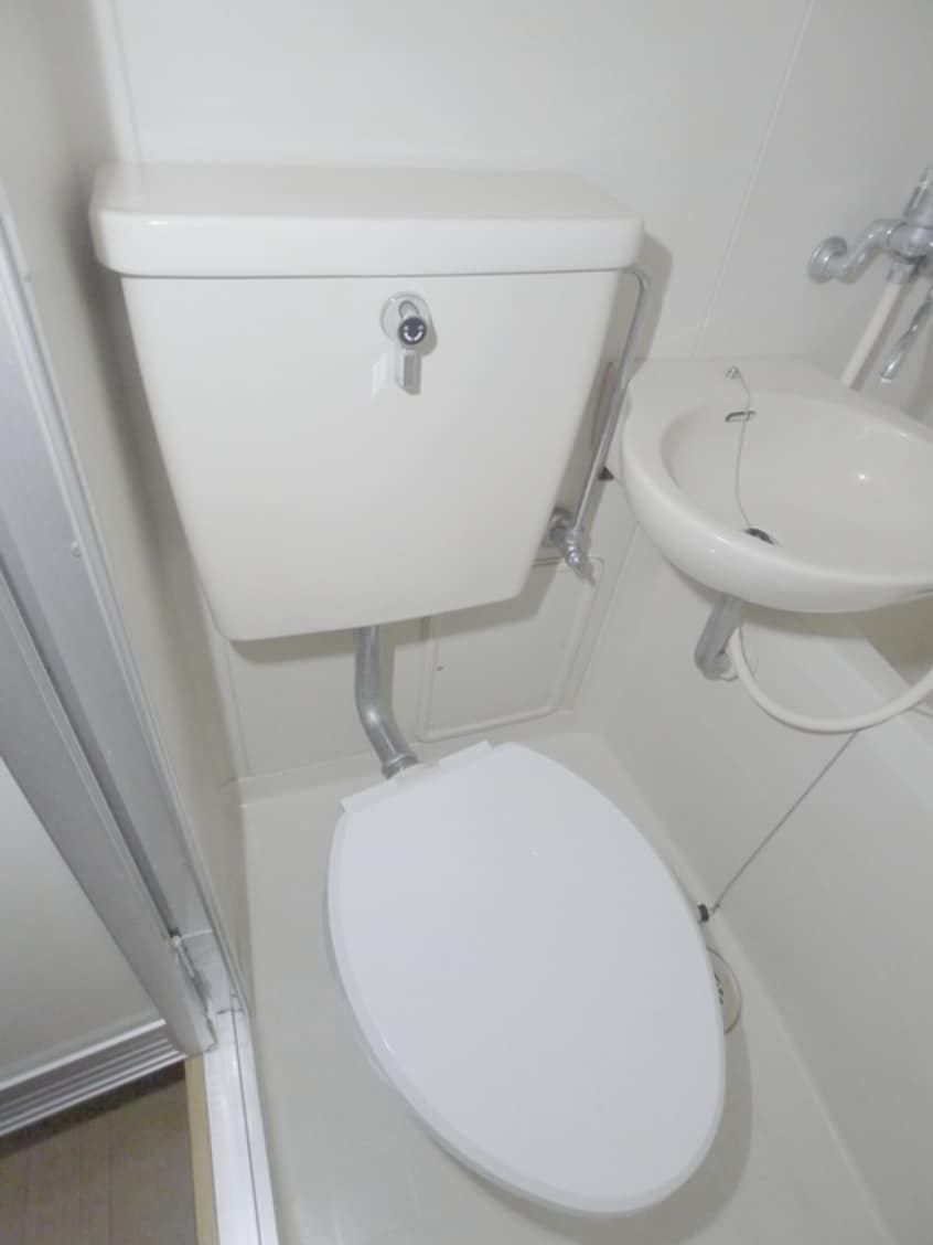 トイレ ホワイトヒルズ