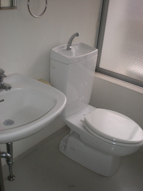 トイレ ＲＩＧＡＴＯ－Ｆ