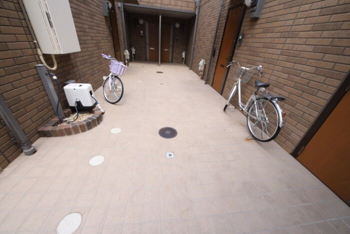 駐輪場 グランチノ学園町