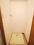 洗濯機置場 アム－ル小松