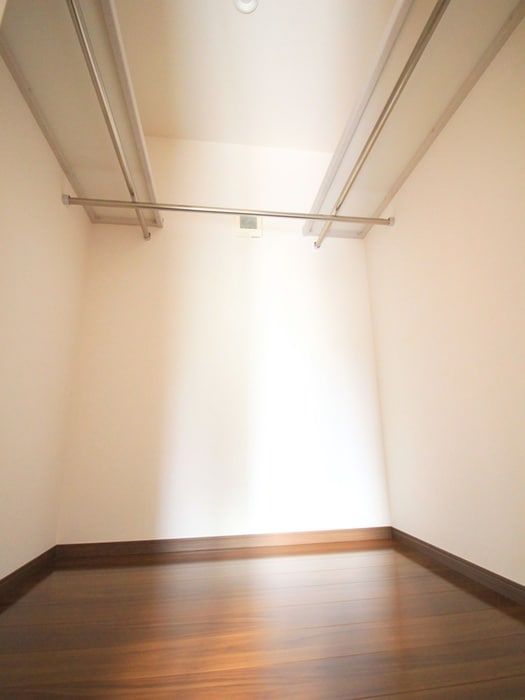 収納 コレット中野