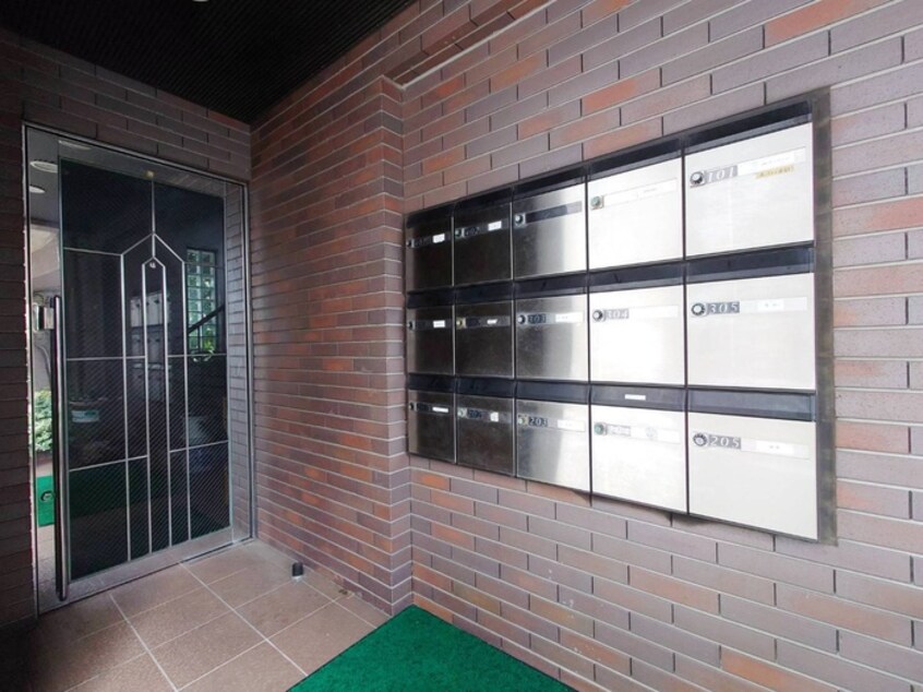 エントランス部分 トポスＭ駒沢