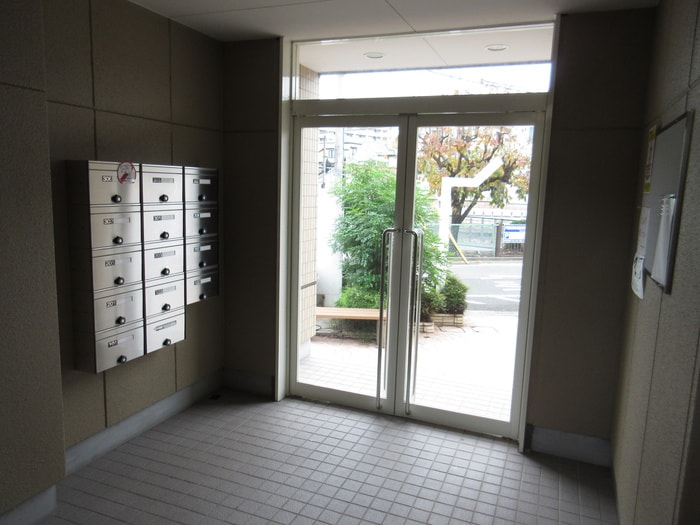 エントランス部分 ヴァンヴェ－ル