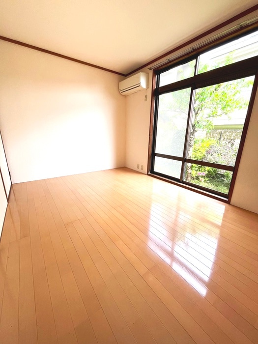 居室 サングリーン