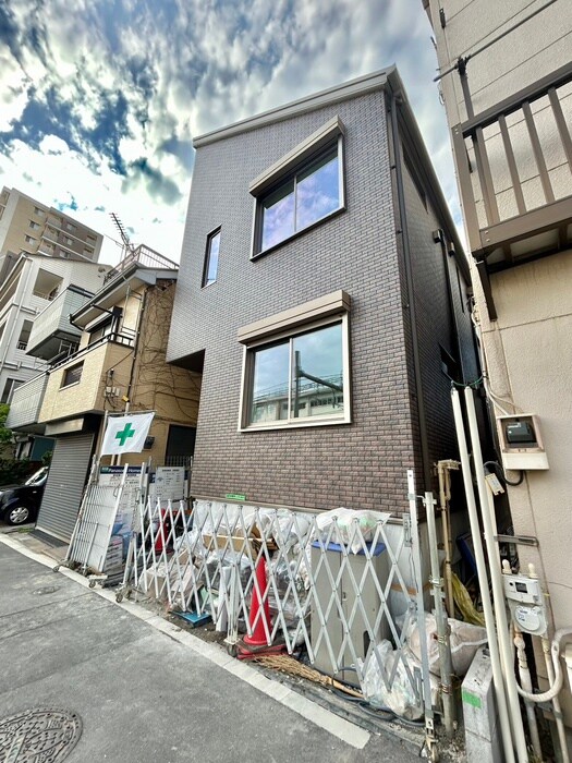 建築中 タウンハウス尾久東京