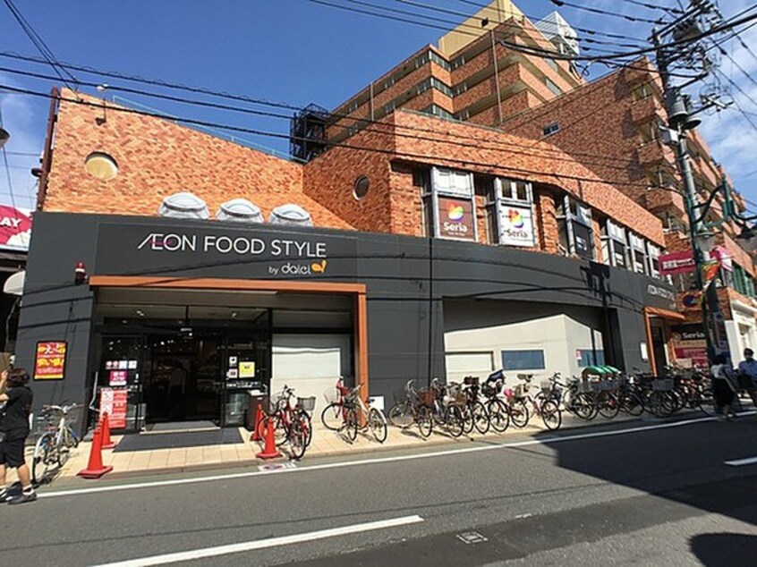 foodium三軒茶屋店(スーパー)まで342m ｳｪﾙｽｸｴｱｲｽﾞﾑ三軒茶屋SOUTH