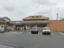 三鷹新道北通り店(コンビニ)まで350m エステートピア上連雀