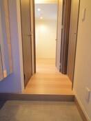 玄関 グラナーデ若木