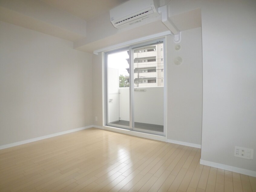 居室 カスタリア三ノ輪