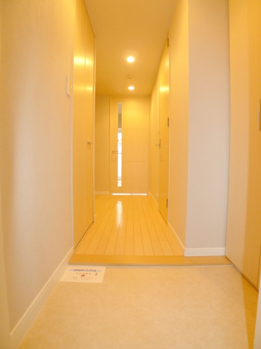 玄関 カスタリア三ノ輪