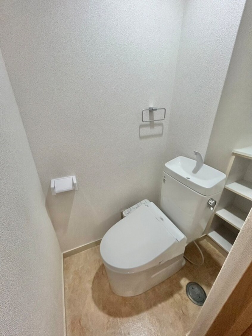 トイレ ヴィラロッソカバーロ