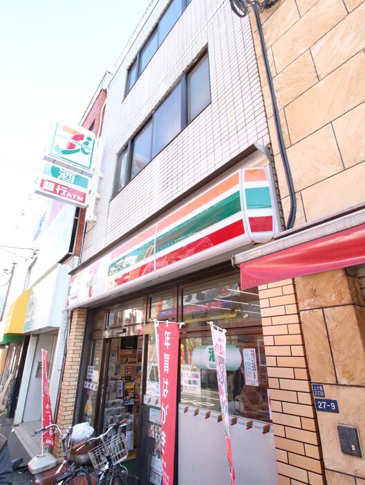 セブンイレブン 北区十条駅前店(コンビニ)まで132m ヴィラシカノ