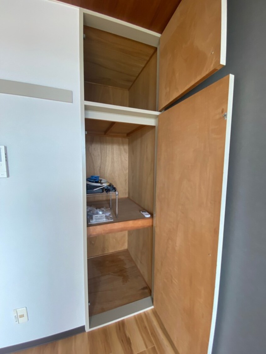 収納 デ・エスポア湘南