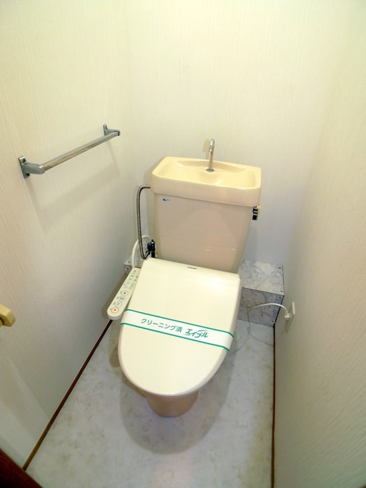 トイレ シティハイム殿山