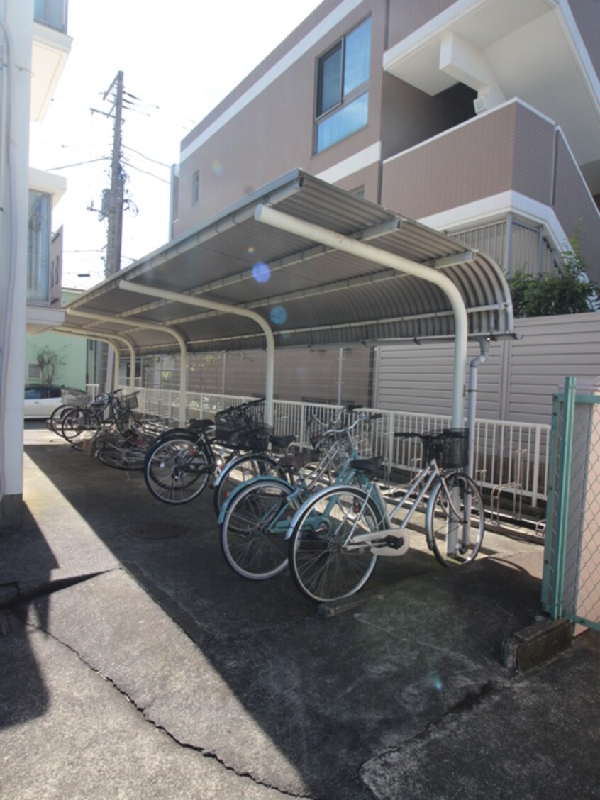 駐輪場 サンパレス湘南