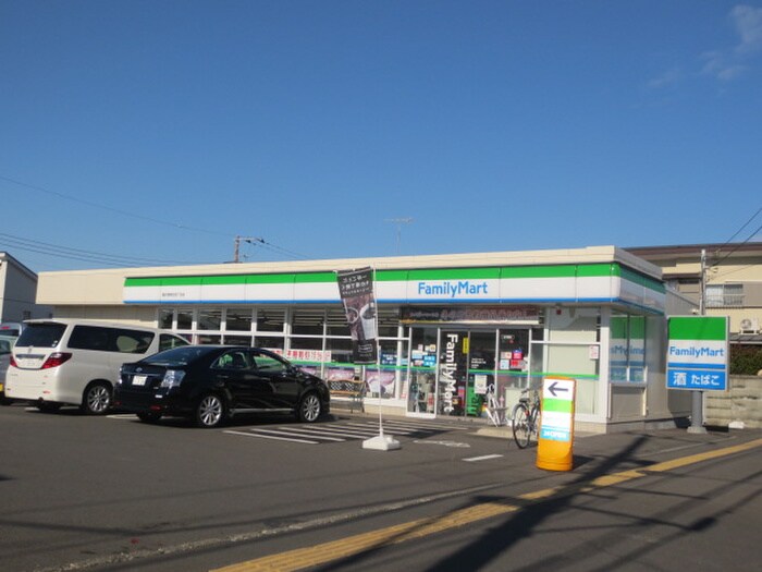 ファミリーマート 藤沢湘南台四丁目店(コンビニ)まで517m サンパレス湘南